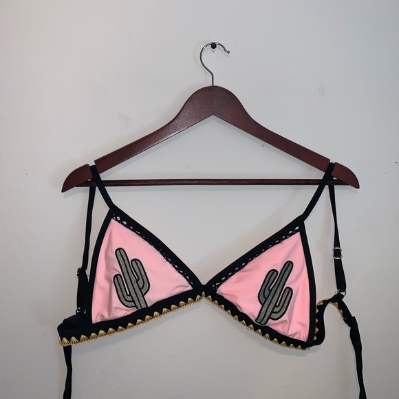 No Boundaries Other - No Boundaries Orange Cactus Bikini top size M